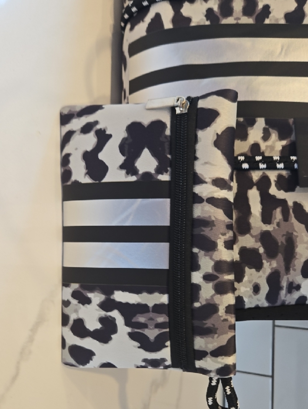 NWT - Neoprene Leopard Tote with Metallic Stripe - Black & White - Picture 4 of 7